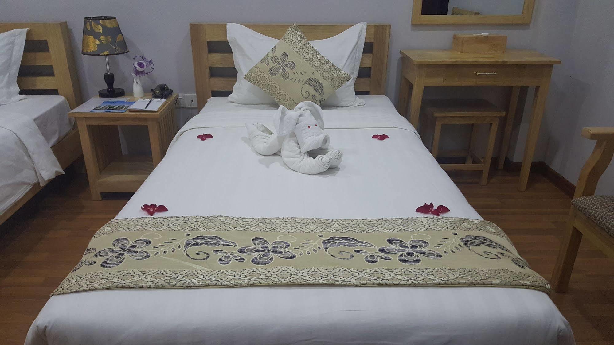Asian Smile Hotel Yangon Exterior foto